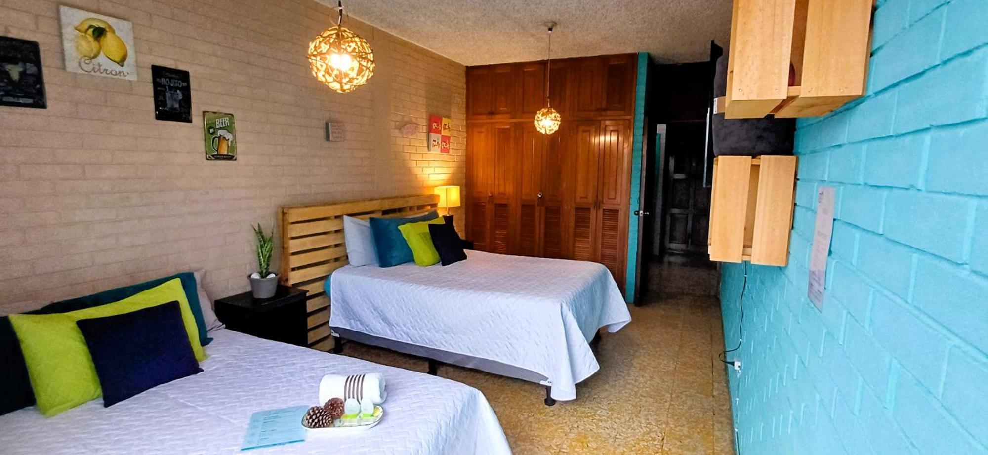 Hostal De Lucca Guatemala City Exterior foto